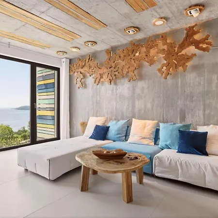 Апартамент 3 Bedrooms Design Lux 