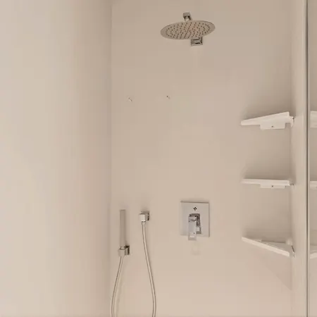 Апартамент 3 Bedrooms Design Lux 