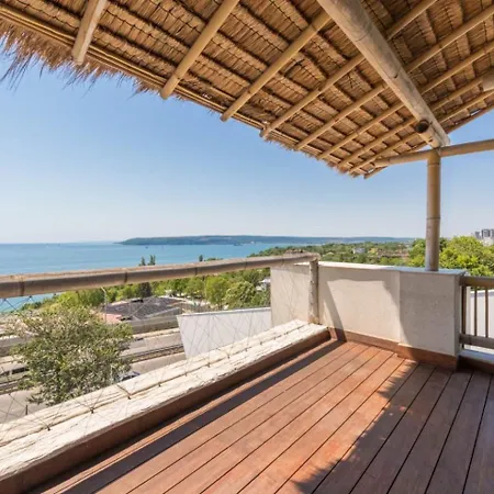 Apartment 3 Bedrooms Design Lux 