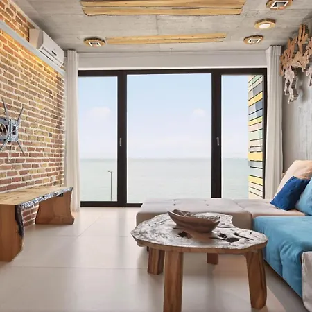 3 Bedrooms Design Lux 